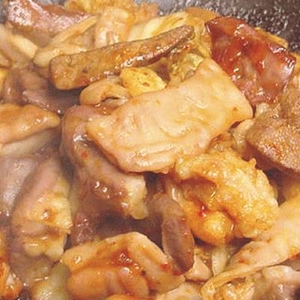 国産豚のミックスホルモン4種 【7人前】キムチ付き♪  写真3